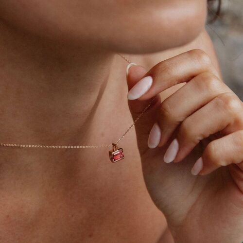 collier amazona, création pendentif ,bijou fabriqué en France, atelier français, or 18 carats,tourmaline rose,marque sandreta-jewelry